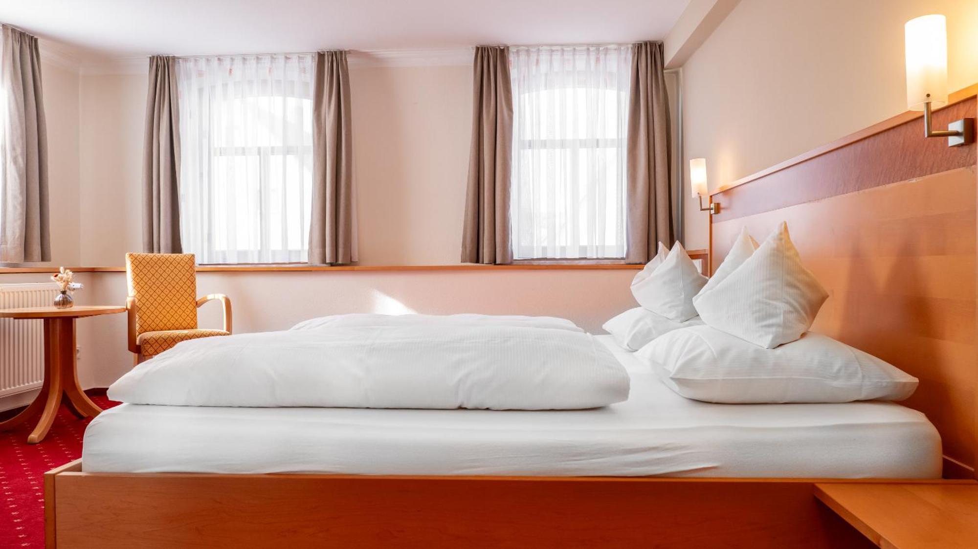 Hotel & Restaurant Post Laichingen Eksteriør bilde