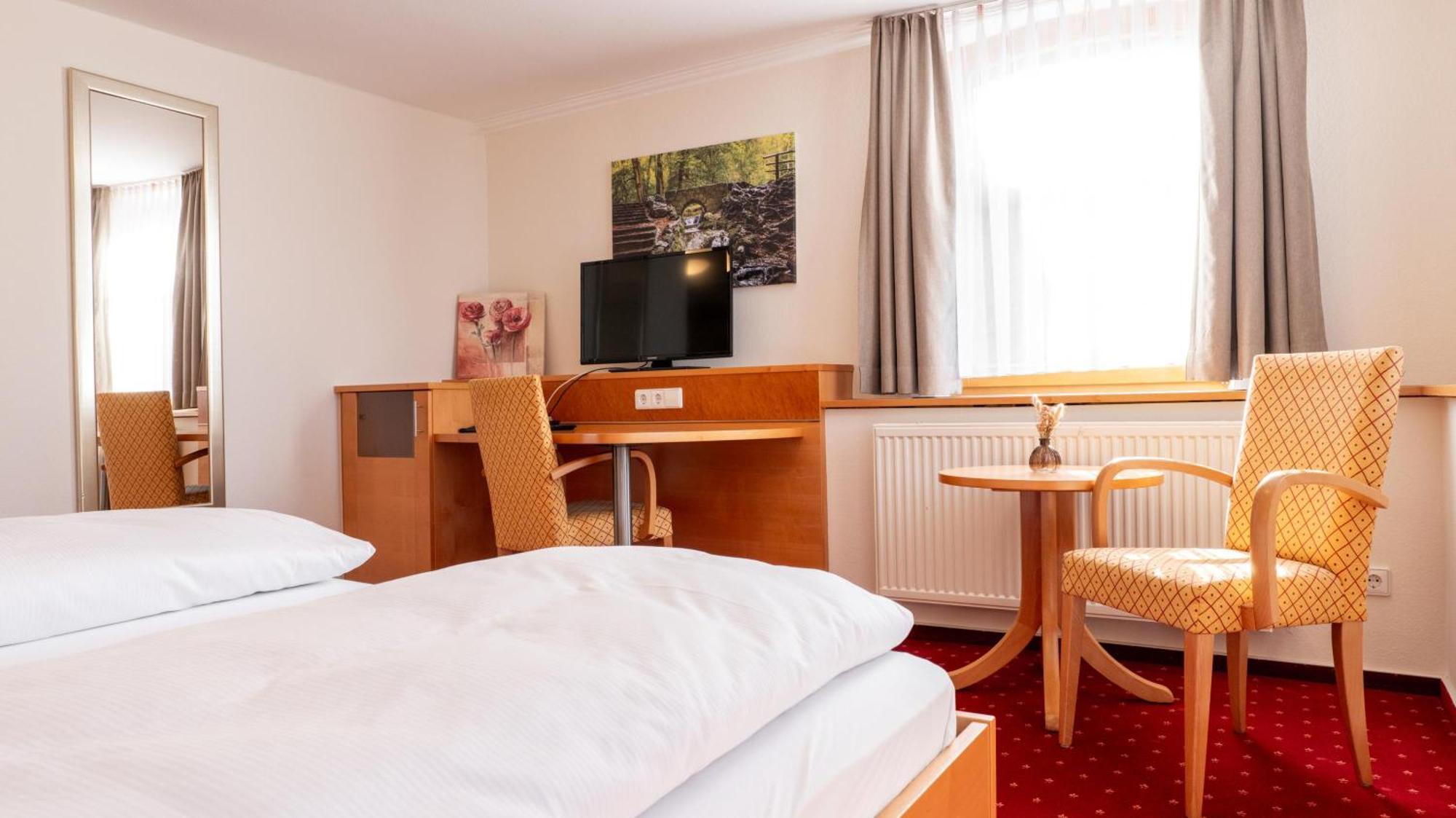 Hotel & Restaurant Post Laichingen Eksteriør bilde